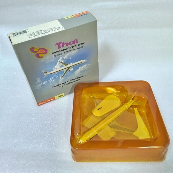【ジャンク品】1/500 ボーイング 777-300(タイ国際航空)