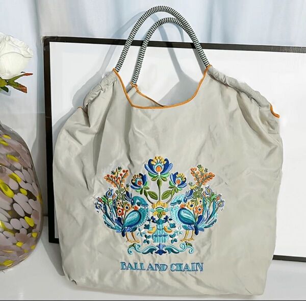 刺繍 鳥と花柄 エコバッグ ライトグレー ショルダーバッグ 軽量 大容量 トートバッグ 刺繍