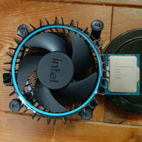 Intel Celeron G6900 ES 3.4GHz CPUクーラー付き LGA1700 動作品 2