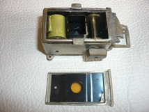 ■極々希少 美品 完動品 1935年（昭和10年）フランス製！『LANCART XYZ CAMERA』 豆カメラ 総金属製 フィルム16ｍｍ 重さ約95ｇ_画像8