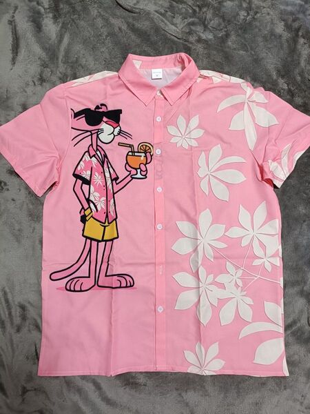 ピンクパンサーのアロハシャツ
