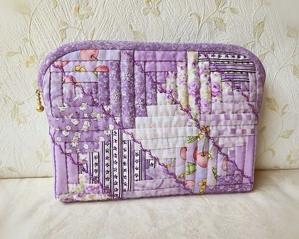 パッチワーク 大きめポーチ / ログキャビン * ライラック Purple ≪ハンドメイド≫ 母子手帳 通帳 医療手帳 旅行