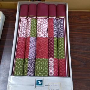 新品未使用 格安 和柄座布団カバー 5枚セット