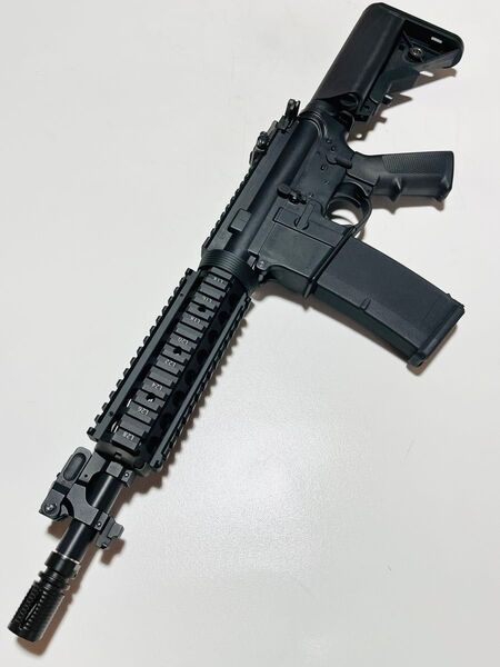 タニオコバM4モデルガン(2023ver) ナイツ刻印 CQB-R 10.5inモデル 新品・未発火完動品