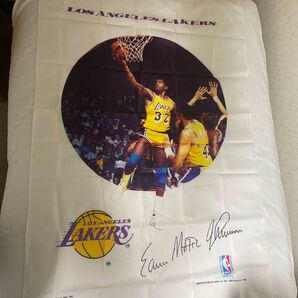 ロサンゼルス・レイカーズ タペストリー マジック・ジョンソン サイン入りEarvin Magic 1990