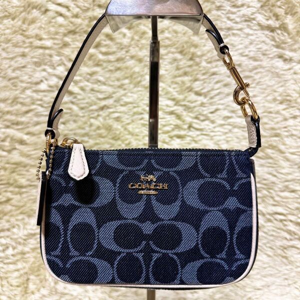 価格相談受付中 美品 COACH コーチ ハンドバッグ アクセサリーポーチ デニム シグネチャー ブルー メタルロゴ C3334