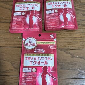 小林製薬 発酵大豆イソフラボン エクオール 30日分 命の母 3袋 サプリメント