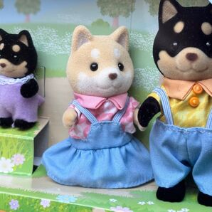【新品】シルバニアファミリー シバイヌファミリー シバイヌの女の子 オリジナル しば犬 エポック社