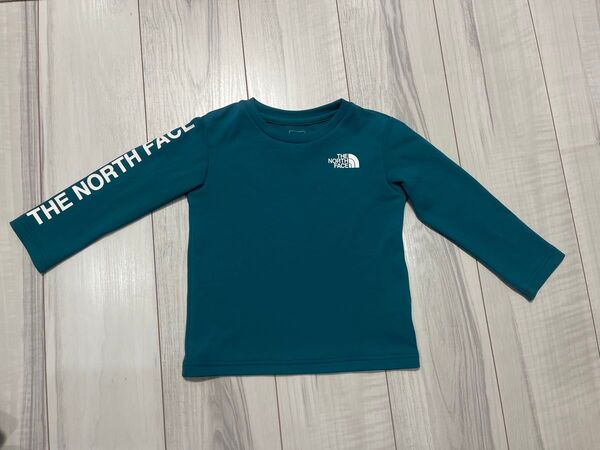 THE NORTH FACE 長袖Tシャツ グリーン 90