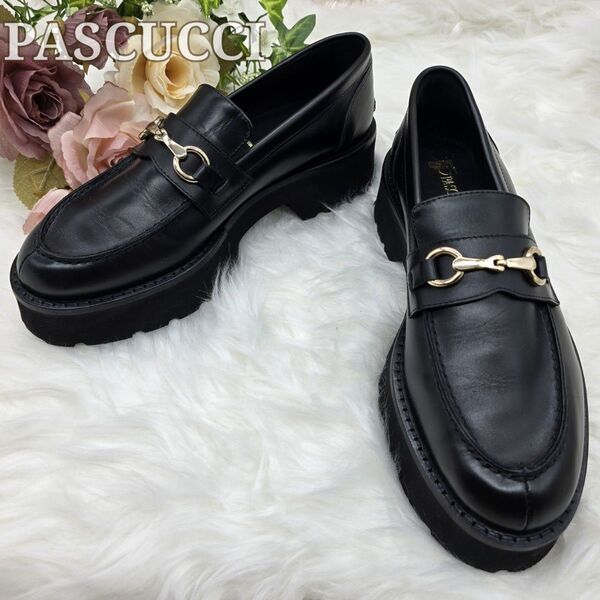 【未使用級】PASCUCCI パスクッチ 本革 厚底 ビットローファー 黒 25cm ホースビット イタリヤ製 定価26,950円