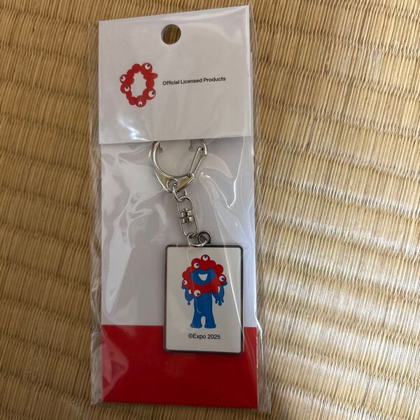 【新品未開封】ミャクミャク キーホルダー メタルプリント