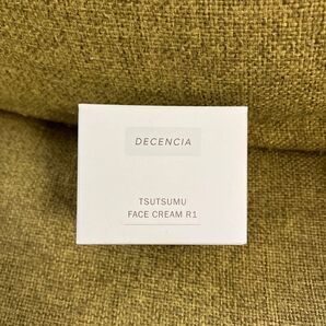 DECENCIA つつむ フェイスクリームR1