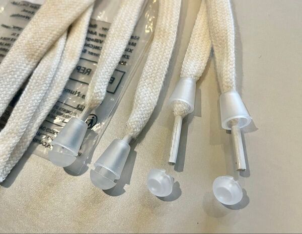 靴紐 くつひも 留め具付き オフホワイト スニーカー 靴ひも
