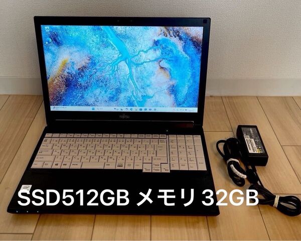 美品 富士通 Lifebook A5510/FX i5/メモリ32GB/SSD512G/カメラ 顔認証 Win11