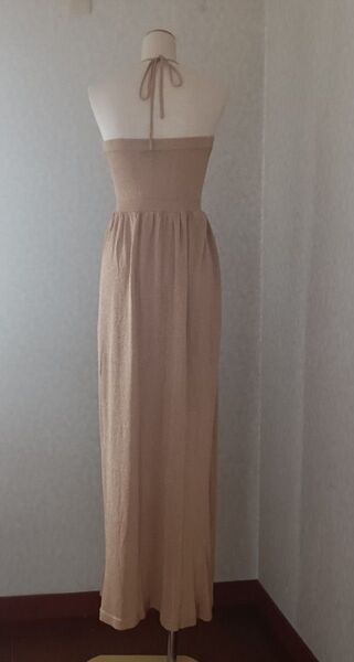 ラメ入り ベージュ ロングワンピース リゾート 夏
