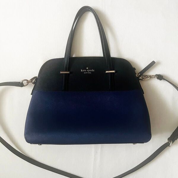 《美品》ケイトスペード ハンドバッグ ショルダー付き ツートンカラー