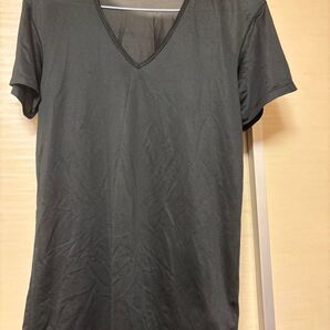 UNIQLO エアリズム 肌着黒 Vネック 半袖S