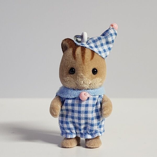 シルバニアファミリー リスの赤ちゃん キーホルダー
