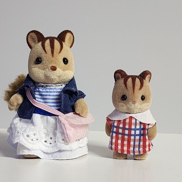 シルバニアファミリー イバライド限定リスの女の子 パーク赤ちゃん