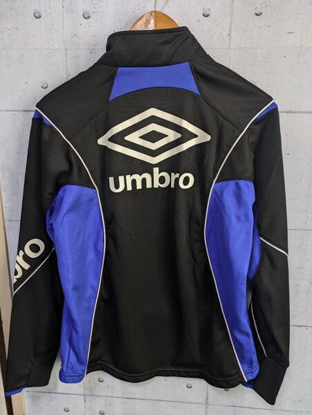 UMBRO アンブロ160 トラックジャケット ジャージ サッカー 長袖 男の子 美品
