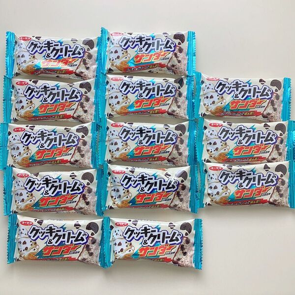 《ラスト1点》ブラックサンダー クッキー&クリーム 13本セット