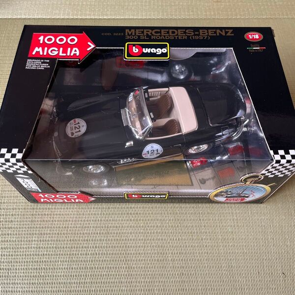 burago MERCEDES-BENZ 300 SL ROADSTER (1957) 1/18