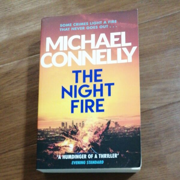 Michael Connelly / THE NIGHT FIRE 洋書