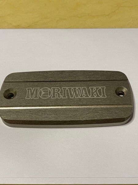 中古美品モリワキ (MORIWAKI) マスターシリンダーキャップ ラージタイプチタンゴールドCB1100他HONDA車 送料込み
