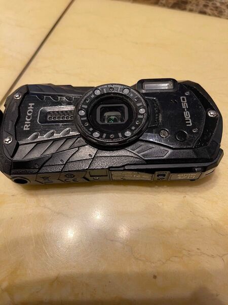 ジャンク品液晶ひび割れRICOH防水デジタルカメラWG-50ブラック防水14m耐ショックWG-50BK04571送料込み