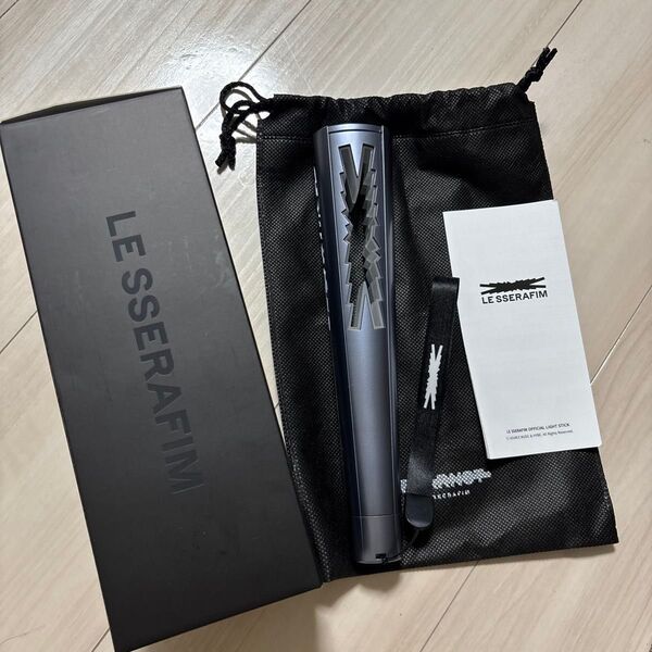 LE SSERAFIM ルセラフィム 公式ペンライト オフィシャルライトスティック OFFICIAL LIGHT STICK
