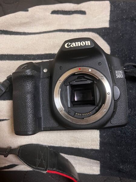 Canon Eos50D本体 EFS 18-200レンズ Canon EOS ボディ