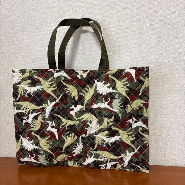 【まとめてお値引き】ハンドメイド 恐竜 レッスンバック トートバッグ 手提げ袋 迷彩柄
