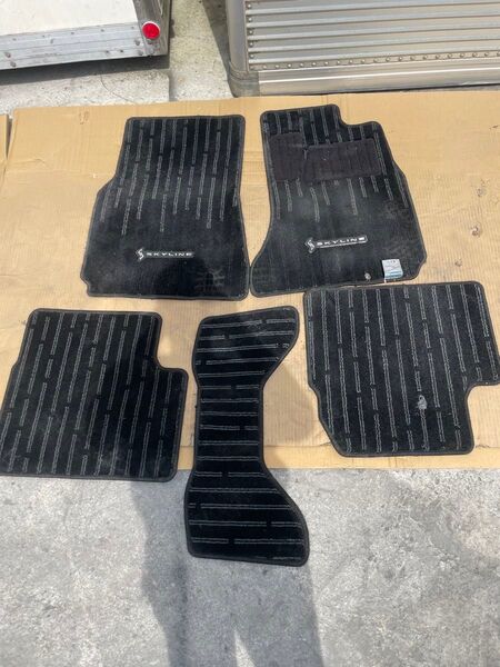 ■送料無料■ニッサン スカイラインER34 GTR黒無地 フロアマット