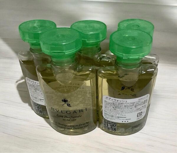 ブルガリ・オパフメ・オーテヴェール。ボディソープ40ml ×5本.大サイズのオマケ付き。新品BVLGARI。ラスト
