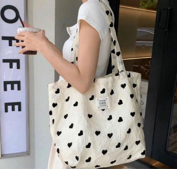【再入荷】ハート柄 トートバッグ マザーズバッグ エコバッグ 韓国 可愛い軽量バッグ レディース おしゃれ かわいい シンプル