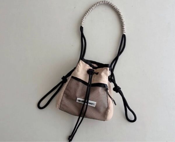 新品未使用 ショルダーバッグ バッグ アウトドア ミニバック 男女兼用 全3色 超軽量