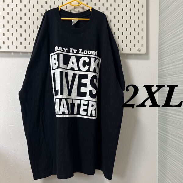 古着半袖Tシャツ 2XL GILDANギルダン 黒ブラックオーバーサイズBIG size アメカジ プリント 夏服 トップス