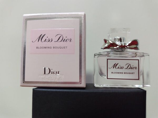 Christian Dior ミスディオール ブルーミング ブーケ オードゥトワレ 5ml