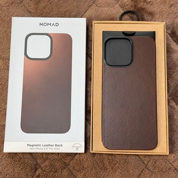 NOMAD Magnetic Leather Back ブラウン iPhone 16 Pro Max