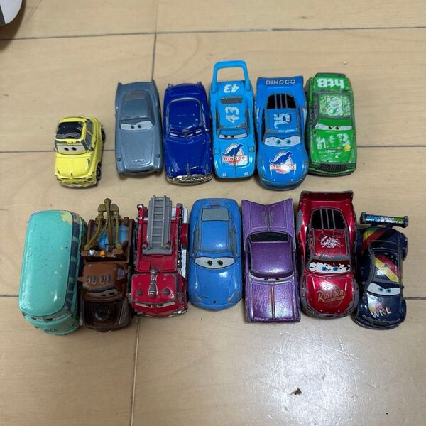 中古 トミカ カーズ セット売り 13台(現状品 )