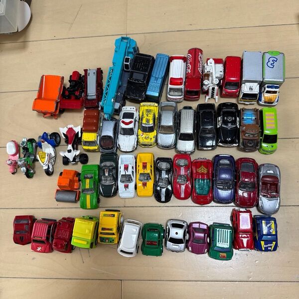 中古 トミカ カーズ セット売り 49台(現状品 )