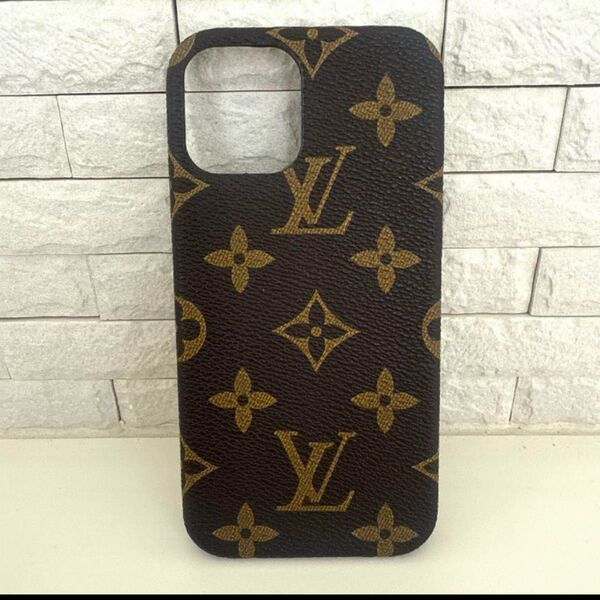 ルイヴィトン orenz Louis Vuitton モノグラム ノベルティ iPhone13ケース