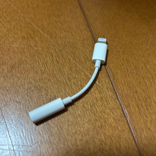 変換アダプタ iPhone イヤホン