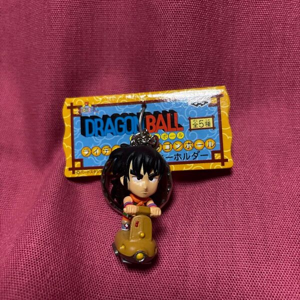 ヤムチャ キーホルダー ドラゴンボール ライディングドラゴンボール