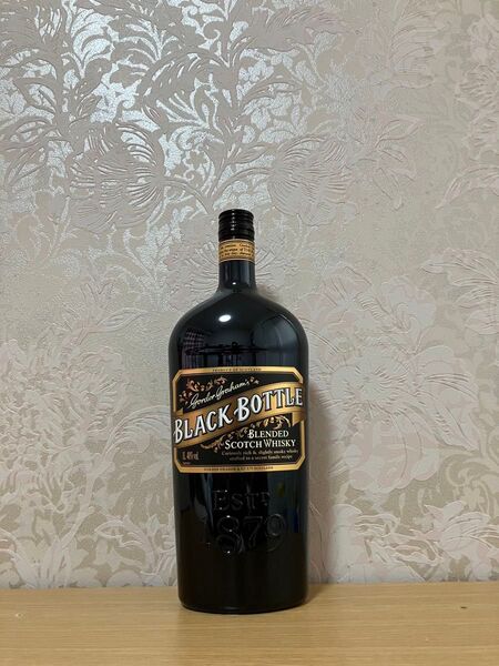 ブラックボトル【並行輸入/箱無し】1000ml(Alc 40度) 1本