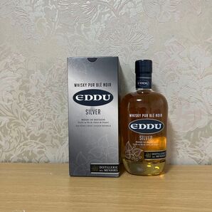 エデュー・シルバー(並行輸入/箱付き) 700ml(Alc 43度) 1本
