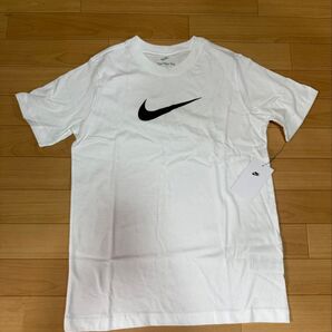 新品タグ付 NIKE ナイキ 半袖 Tシャツ キッズXL 160-170 ロゴ 白 ホワイト