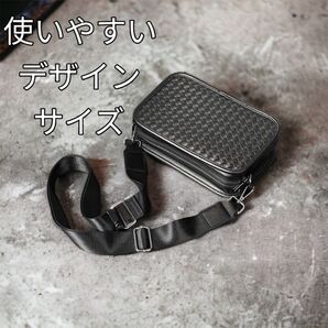 ショルダーバッグ 斜め掛け 肩掛け 高品質 メンズショルダーバッグ ミニショルダーバック 箱ショルダーバッグ メンズ 新品 黒色