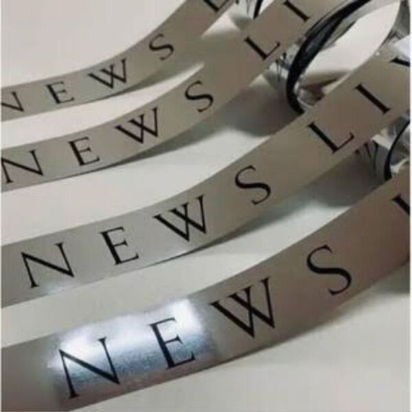 NEWS LIVE TOUR 音楽 銀テープ
