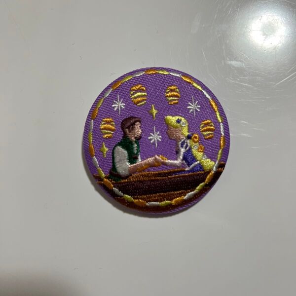 Disney Characters 刺繍缶バッジ ディズニーキャラクターズ ラプンツェル
